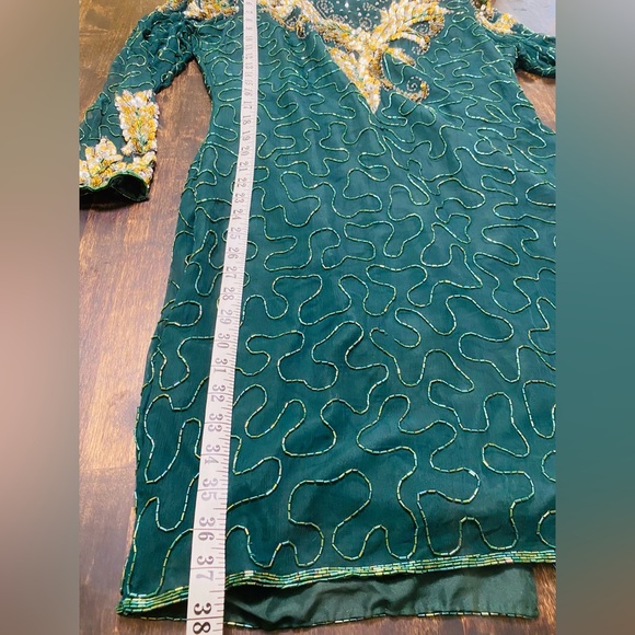 Vintage Green and Gold sparkly gown - Picture 15 of 15